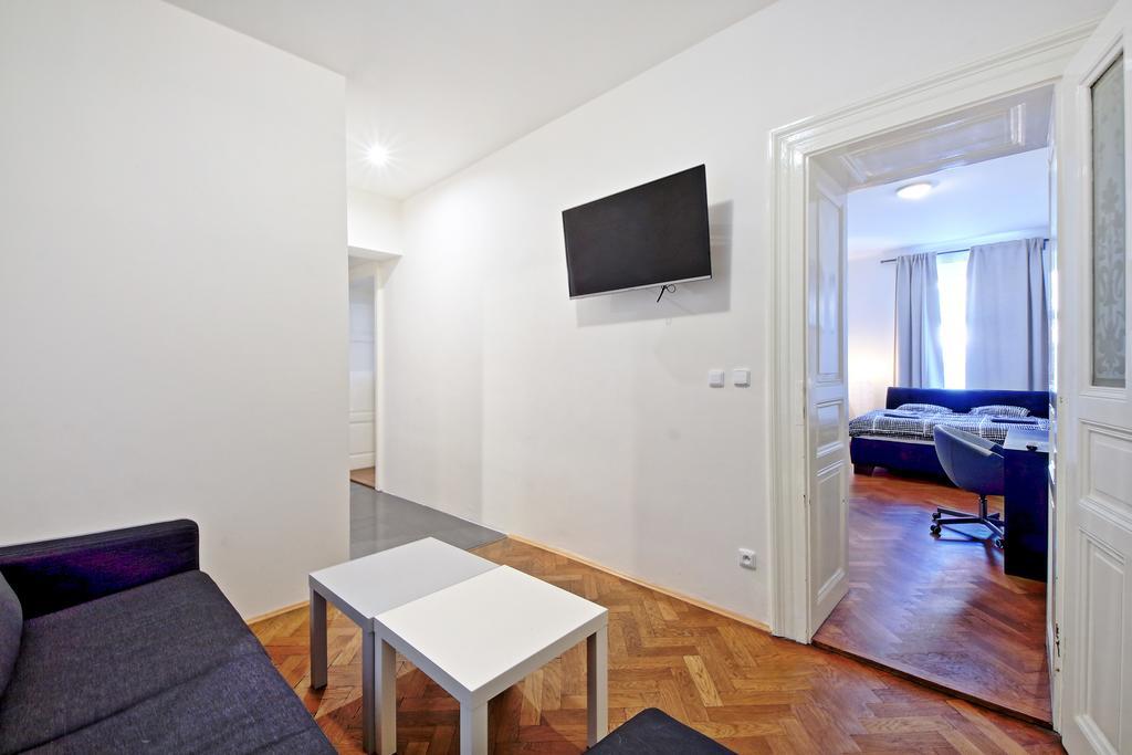 Belehradska Apartment Praha Rom bilde